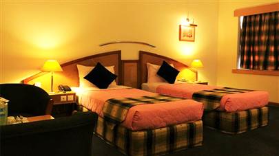 اتاق دو تخته تویین هتل پارس شیراز اتاق دو تخته تویین هتل پارس شیراز